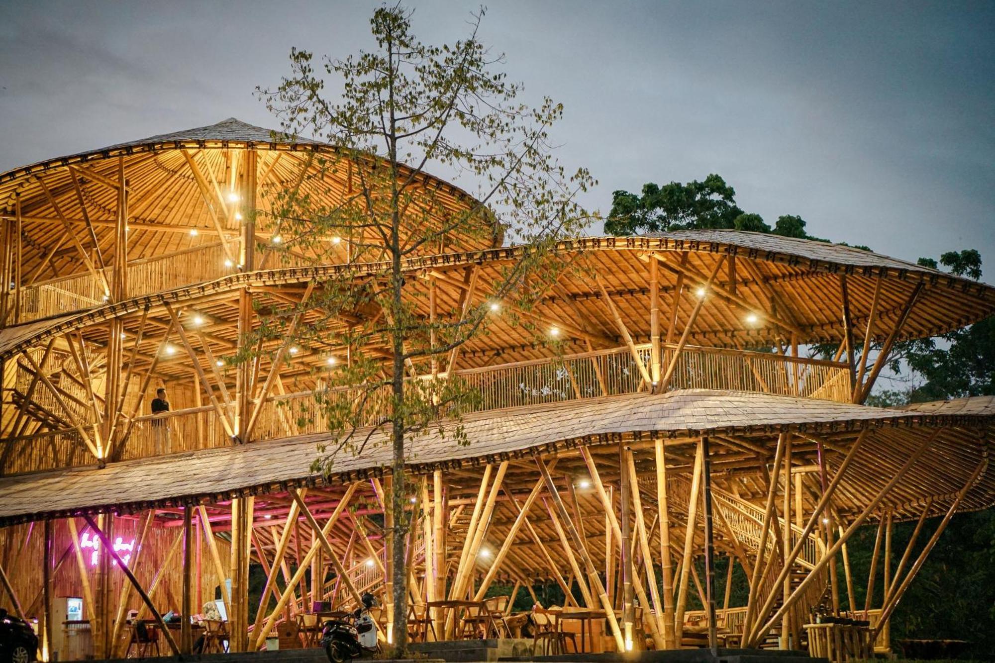 The Osing Bamboo Resort - A Liberta Collection บันยูวังงี ภายนอก รูปภาพ